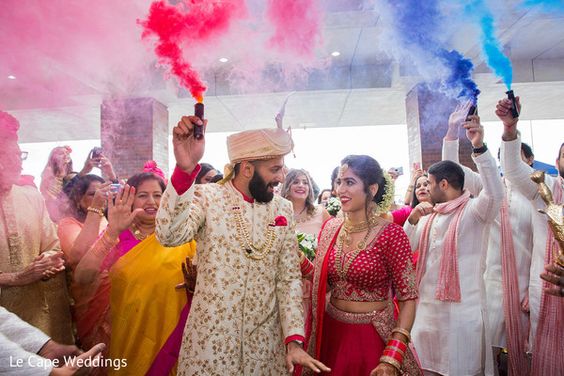 Smoke Arrival entry idea for bride and groom